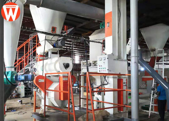 Sheep Cattle 70KW 2.5T/H Poultry Pellet Feed Plant